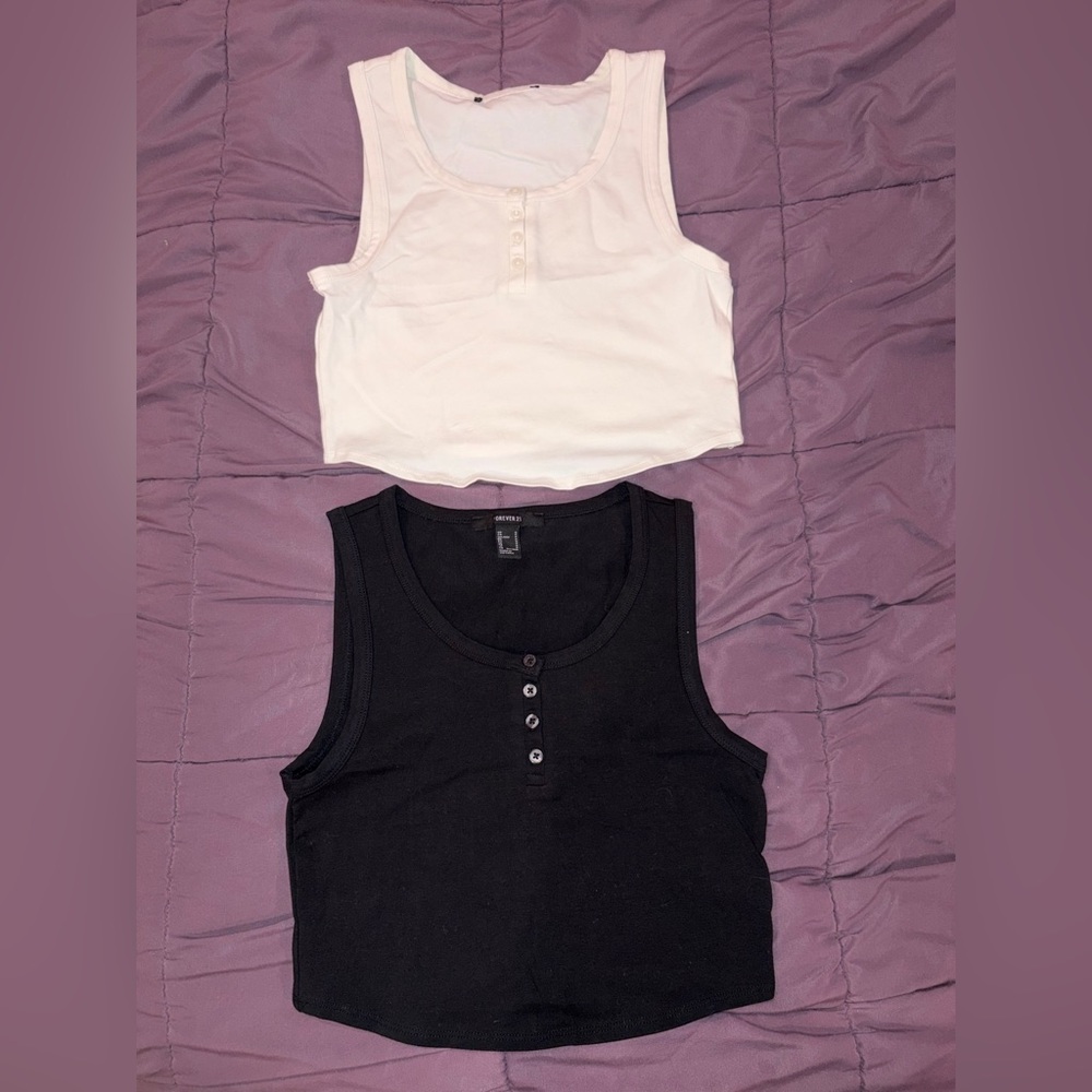 Forever 21 Black and Cream Cropped Tank Size S Lot of 2